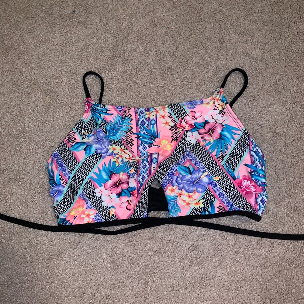 Bikini top